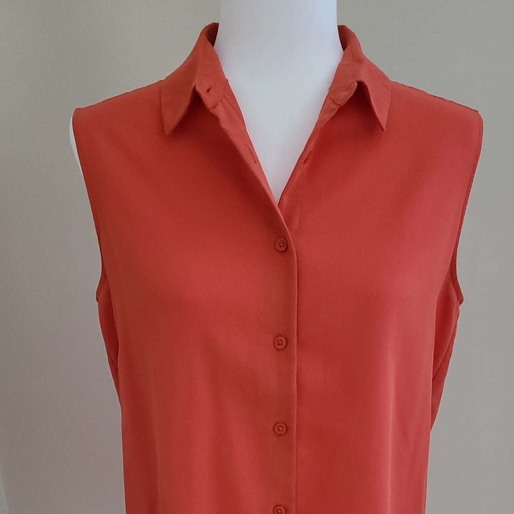 Uniqlo Womens Coral Orange Collared Sleeveless Button Down Blouse Size Medium